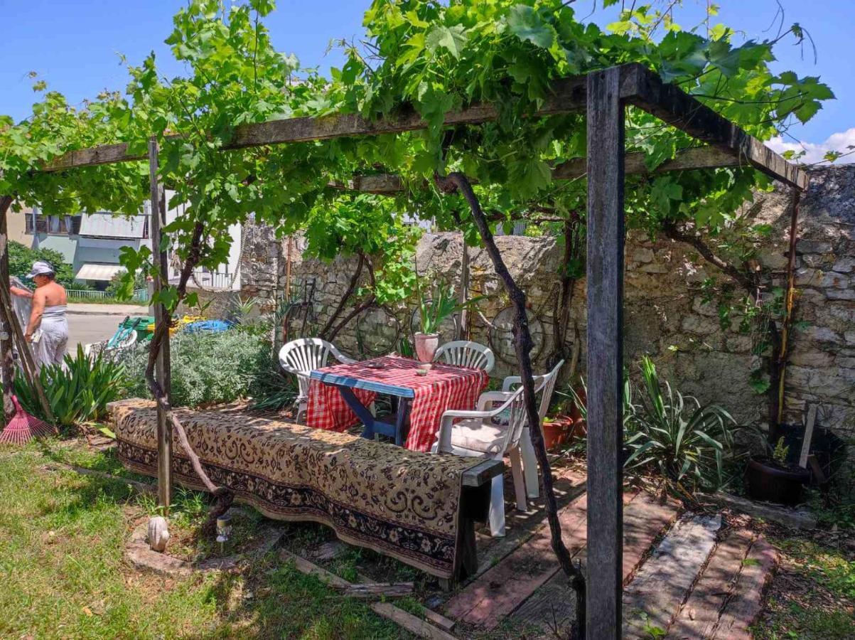 Konoba Yan Appartement Pula Buitenkant foto