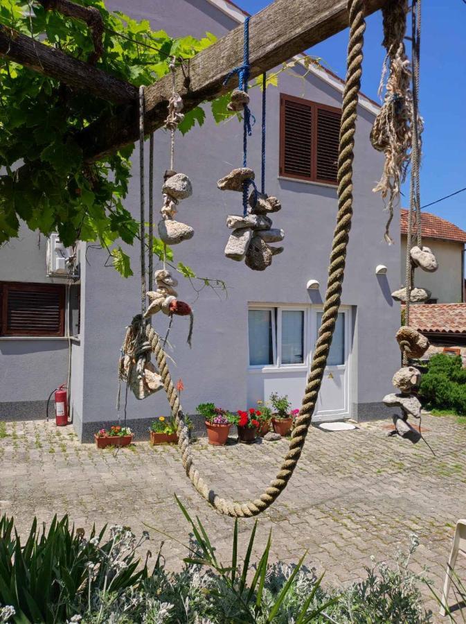 Konoba Yan Appartement Pula Buitenkant foto